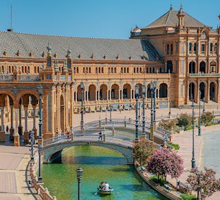 Seville Travel Guide