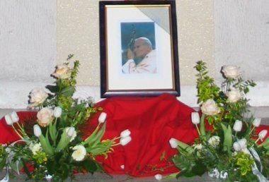 Tribute to Pope John Paul II in Marktl village church.